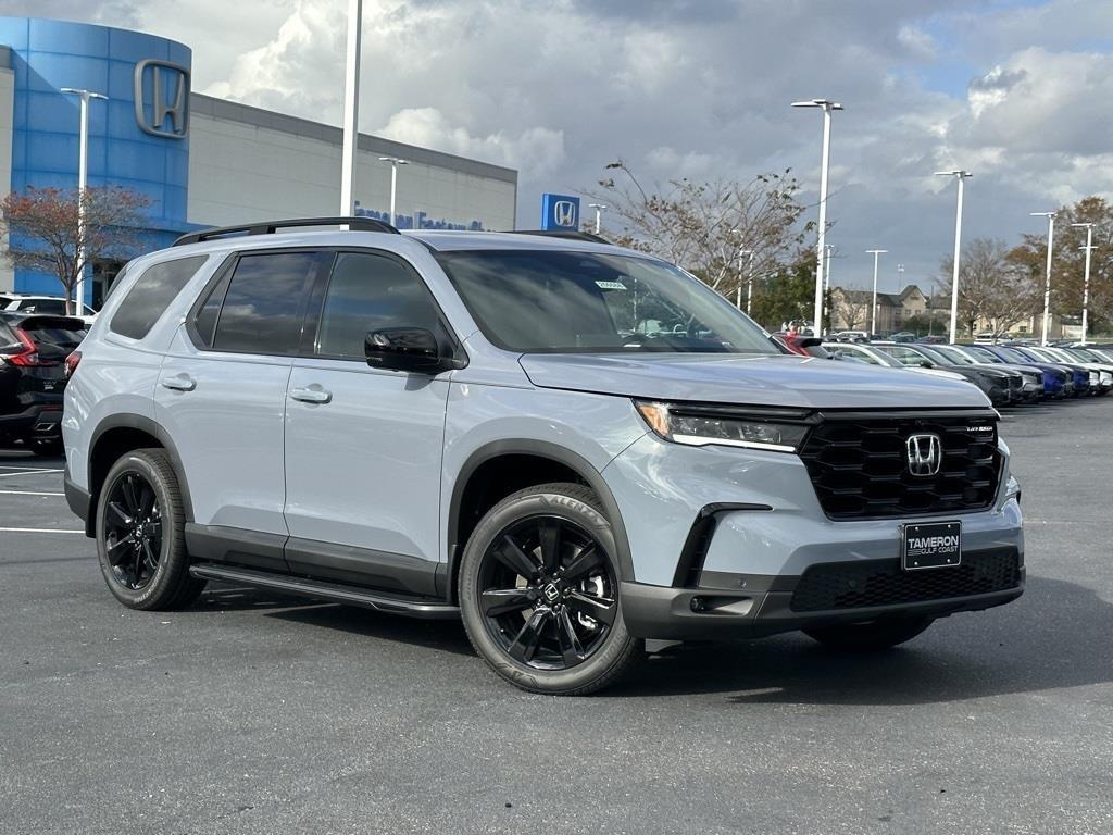 new 2025 Honda Pilot car, priced at $56,430