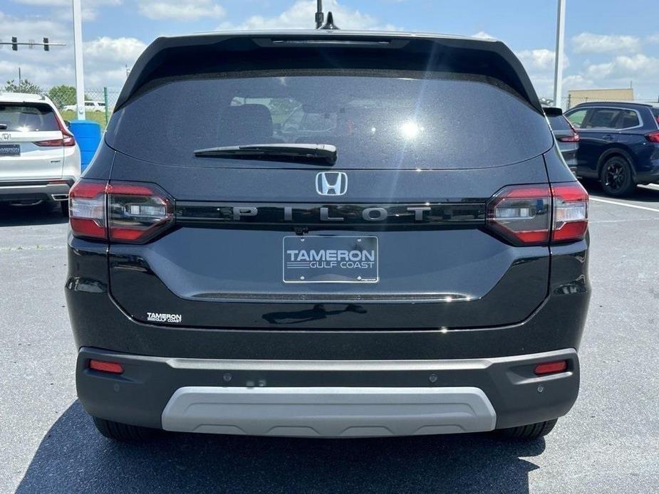 new 2025 Honda Pilot car, priced at $45,625