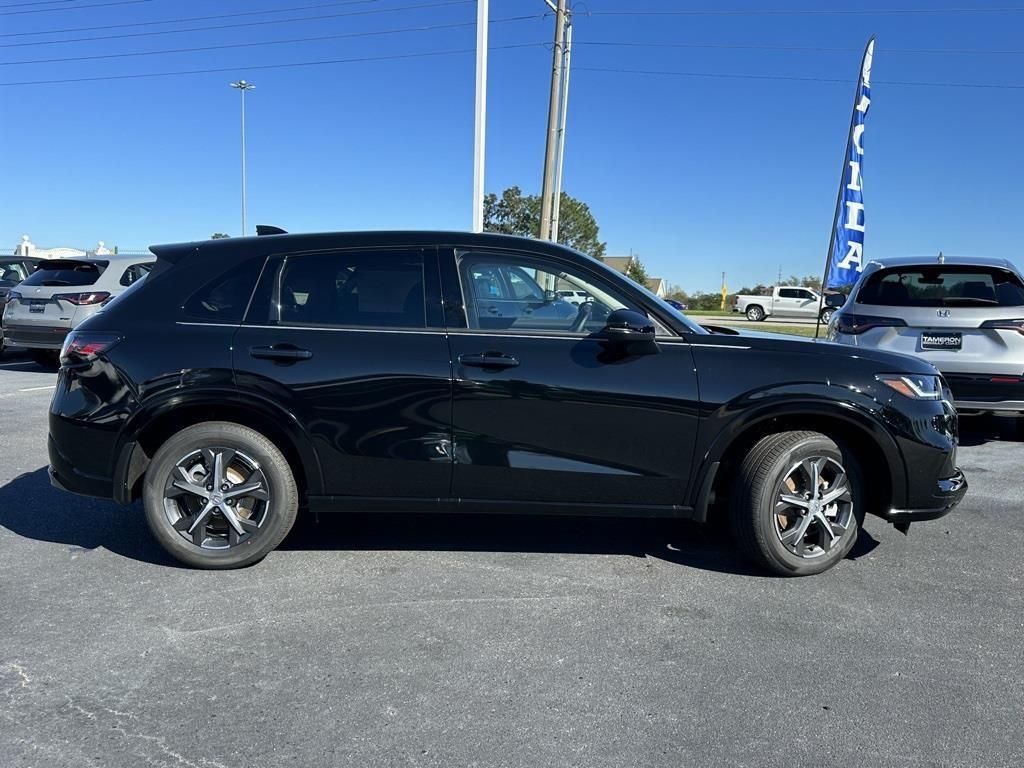 new 2025 Honda HR-V car