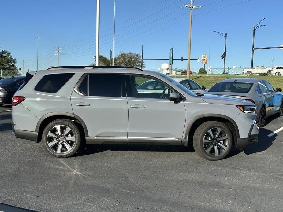 new 2025 Honda Pilot car, priced at $50,340