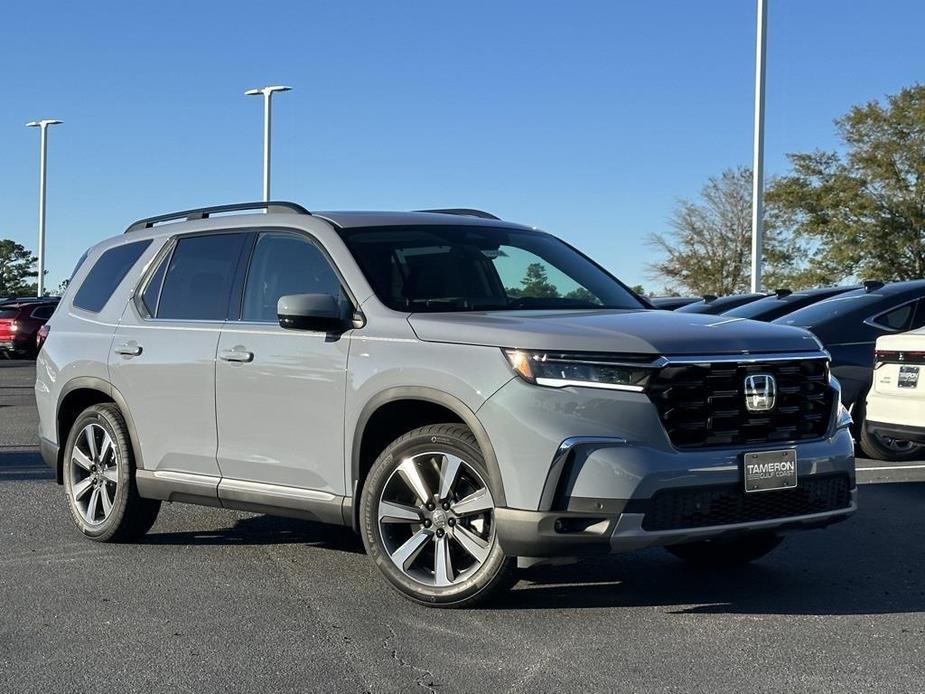 new 2025 Honda Pilot car, priced at $50,340