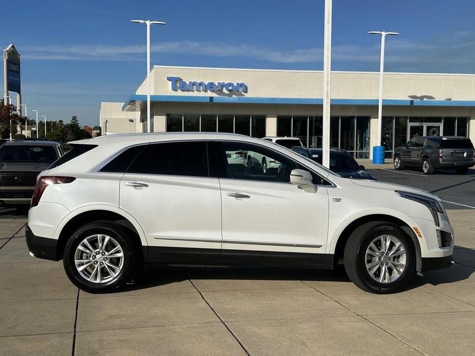 used 2022 Cadillac XT5 car, priced at $27,546