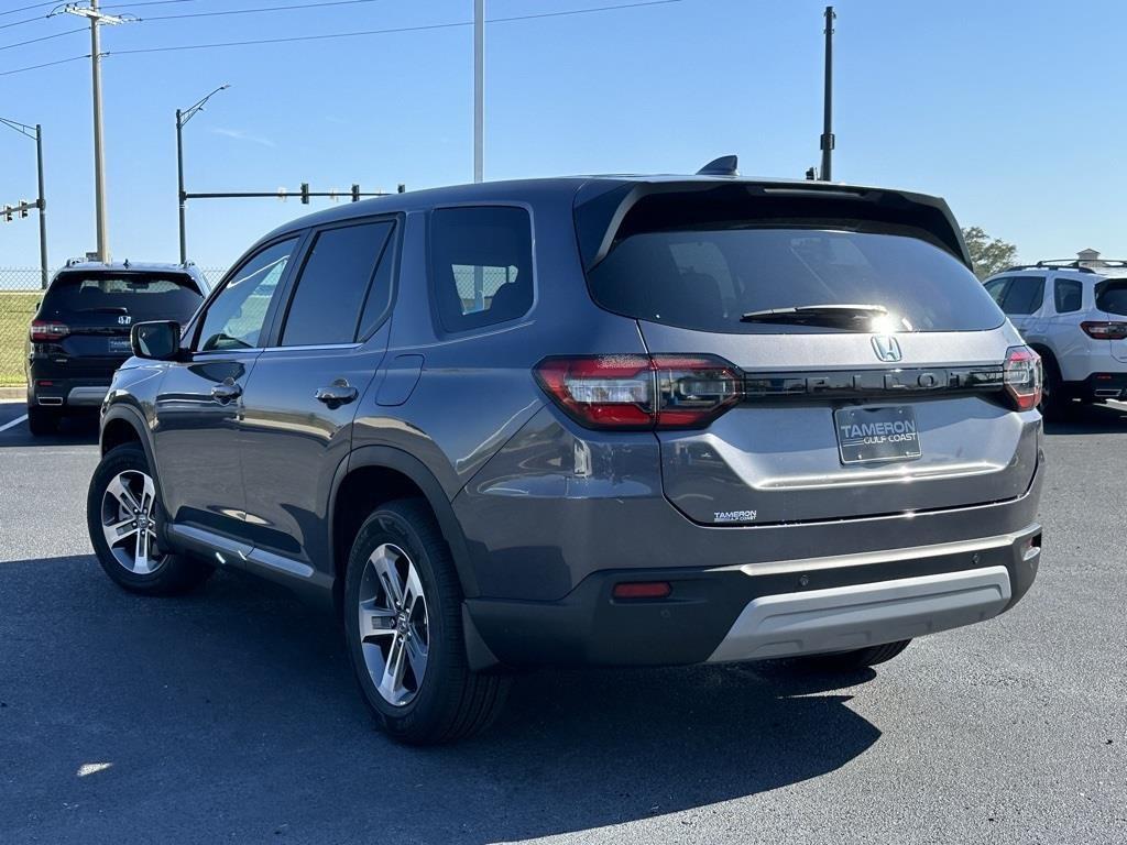 new 2025 Honda Pilot car, priced at $44,895