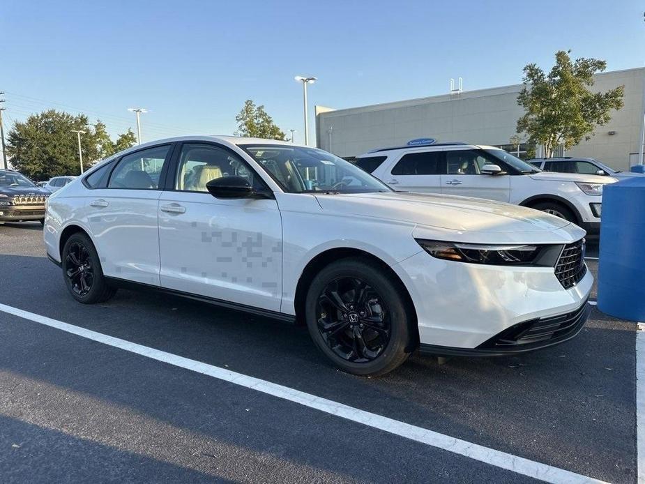 new 2025 Honda Accord car, priced at $32,110