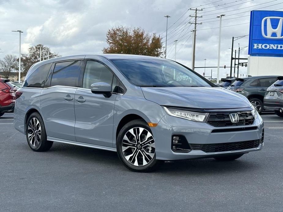 new 2025 Honda Odyssey car, priced at $52,730