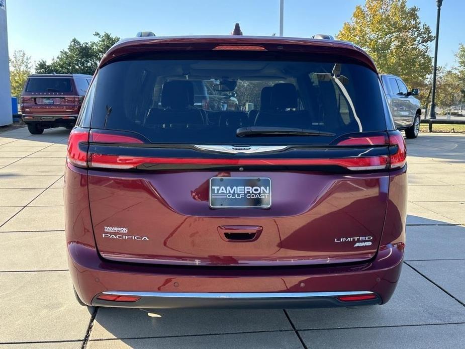 used 2021 Chrysler Pacifica car, priced at $26,000