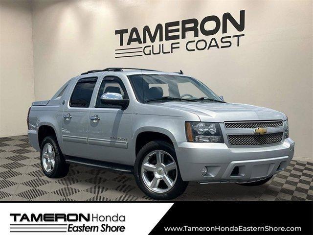 used 2013 Chevrolet Avalanche car, priced at $23,000