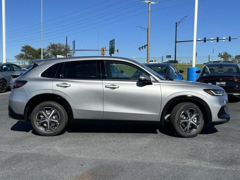 new 2025 Honda HR-V car, priced at $30,850