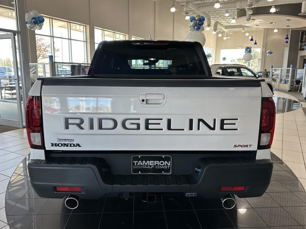 new 2025 Honda Ridgeline car, priced at $42,250