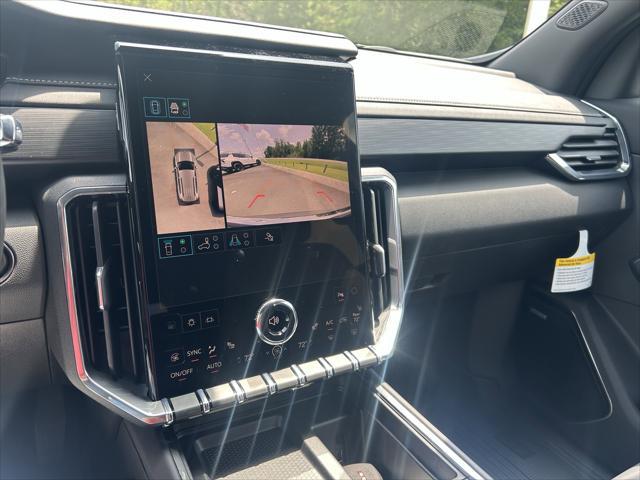 new 2025 GMC Acadia car, priced at $50,400