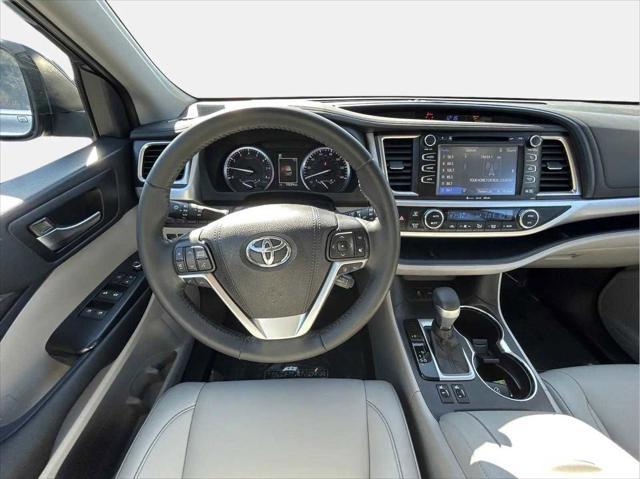 used 2019 Toyota Highlander car, priced at $26,489