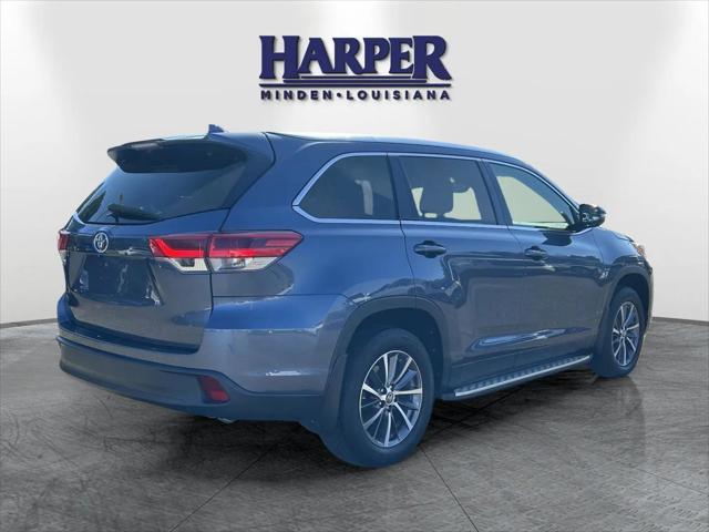 used 2019 Toyota Highlander car, priced at $26,489