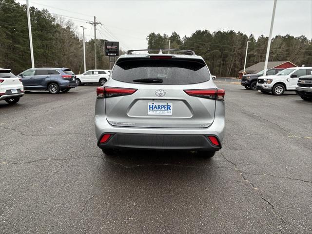 used 2020 Toyota Highlander car, priced at $28,995