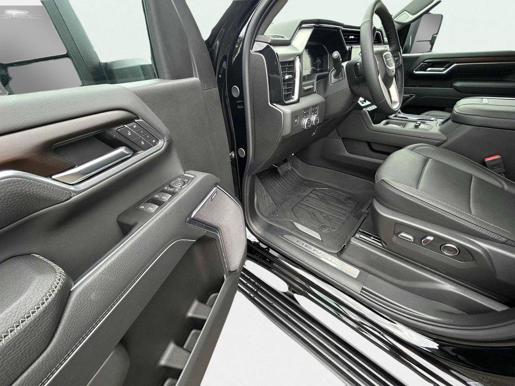 new 2025 GMC Sierra 2500 car, priced at $92,200