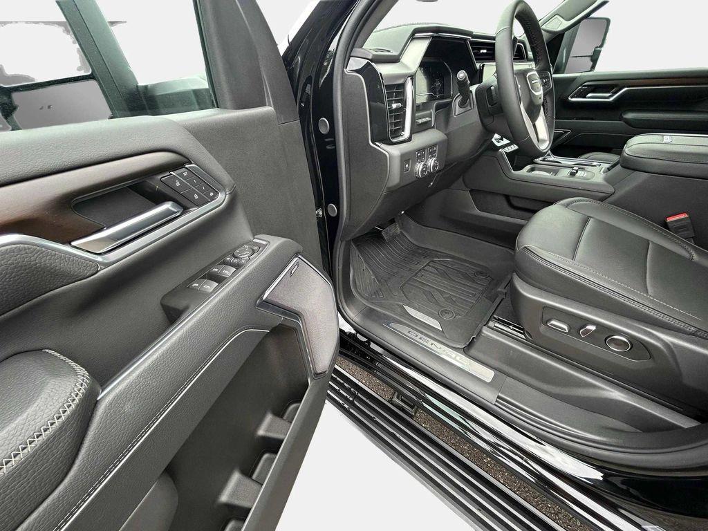 new 2025 GMC Sierra 2500 car, priced at $92,200