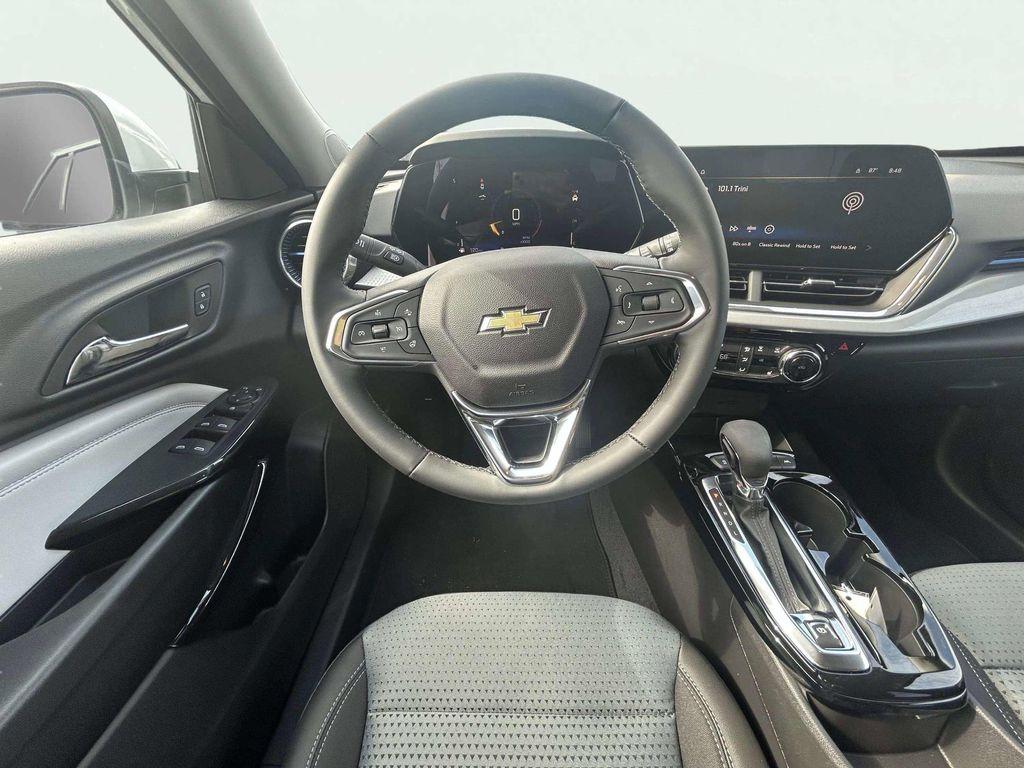 new 2025 Chevrolet Trax car, priced at $25,485