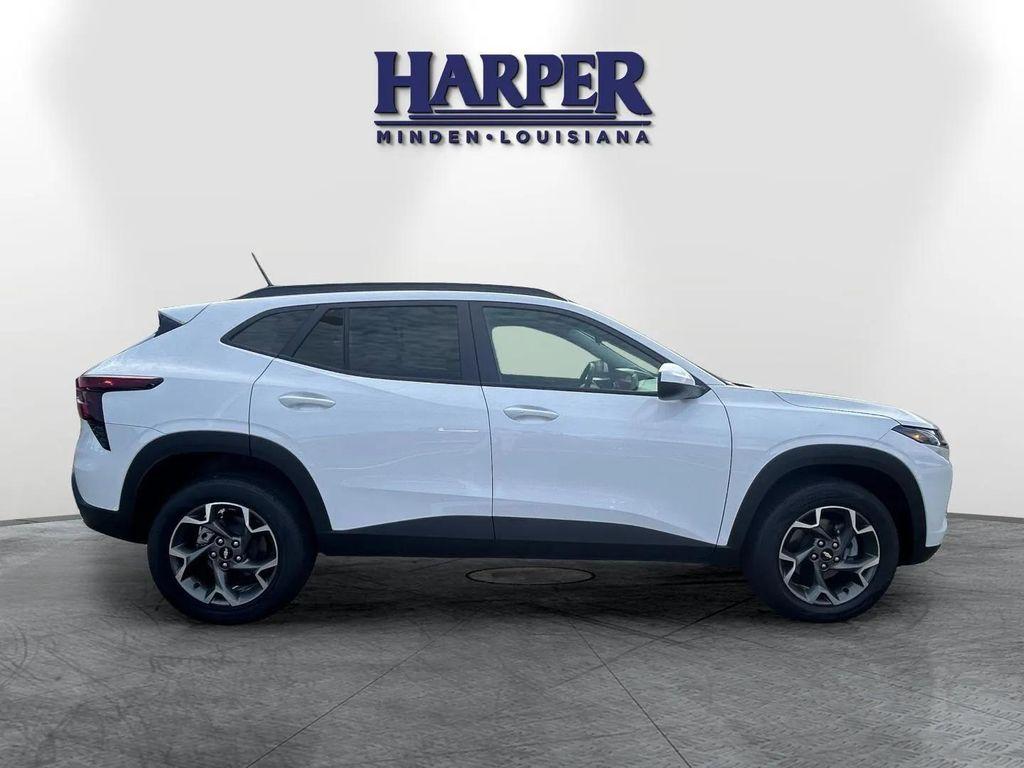 new 2025 Chevrolet Trax car, priced at $25,485