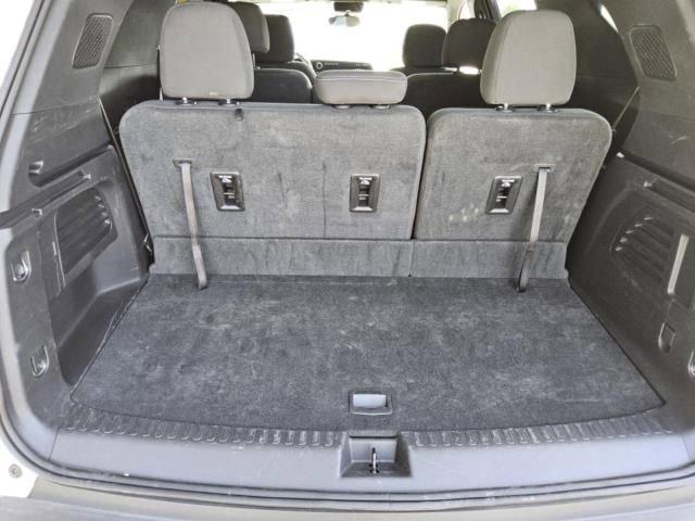 used 2025 Chevrolet Traverse car, priced at $40,500