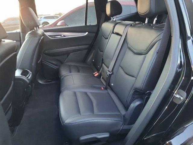 used 2021 Cadillac XT6 car, priced at $31,000