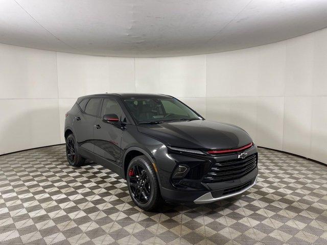 new 2025 Chevrolet Blazer car, priced at $38,965