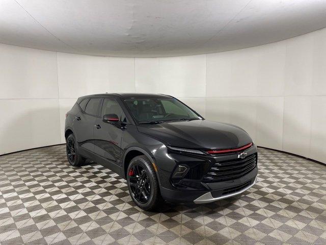 new 2025 Chevrolet Blazer car, priced at $38,965