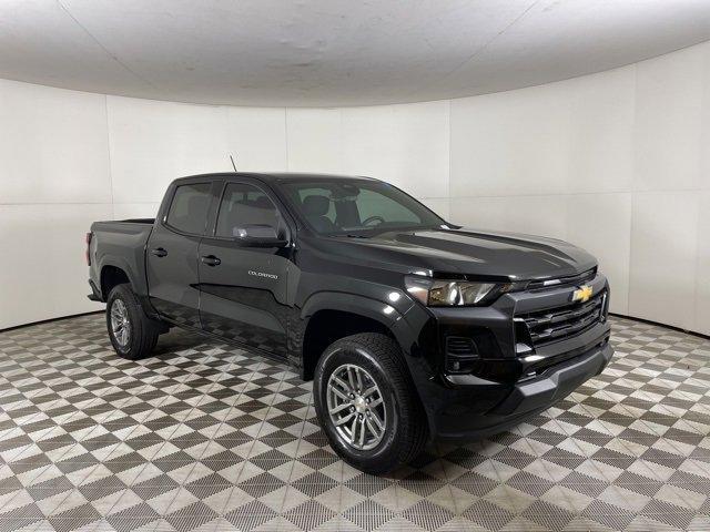 new 2024 Chevrolet Colorado car, priced at $31,665