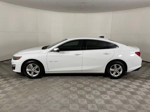 new 2025 Chevrolet Malibu car, priced at $23,495