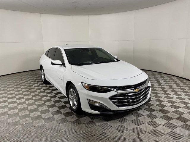 new 2025 Chevrolet Malibu car, priced at $23,995