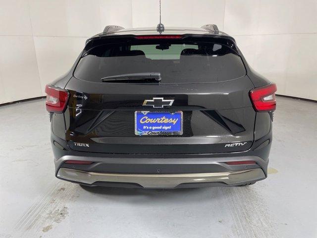 new 2025 Chevrolet Trax car, priced at $23,690