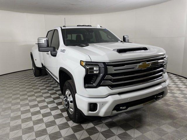 used 2024 Chevrolet Silverado 3500 car, priced at $82,000