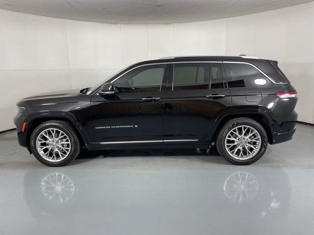 used 2022 Jeep Grand Cherokee car, priced at $38,000