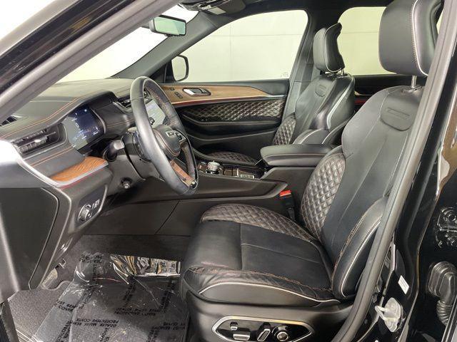 used 2022 Jeep Grand Cherokee car, priced at $38,000