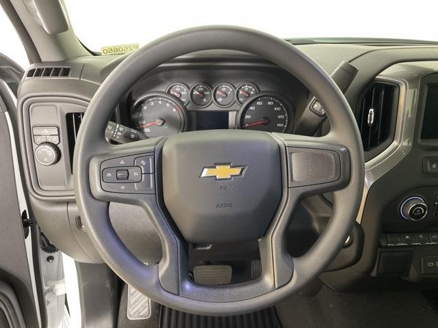 new 2025 Chevrolet Silverado 1500 car, priced at $43,334