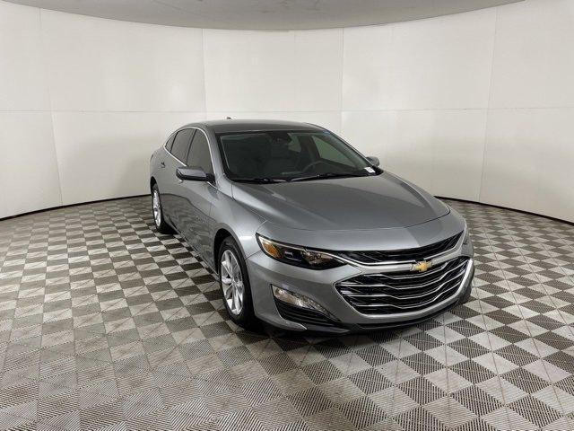 new 2025 Chevrolet Malibu car, priced at $27,619