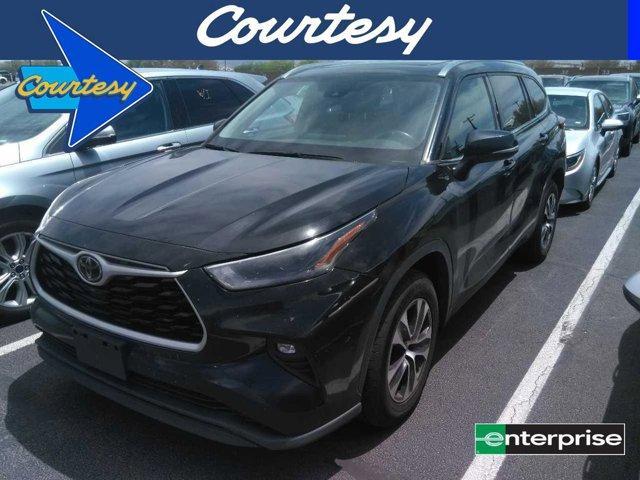 used 2021 Toyota Highlander car, priced at $33,000