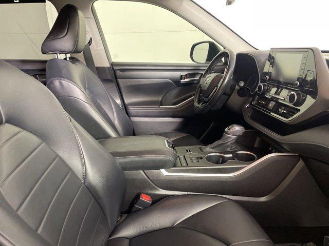 used 2021 Toyota Highlander car, priced at $33,000
