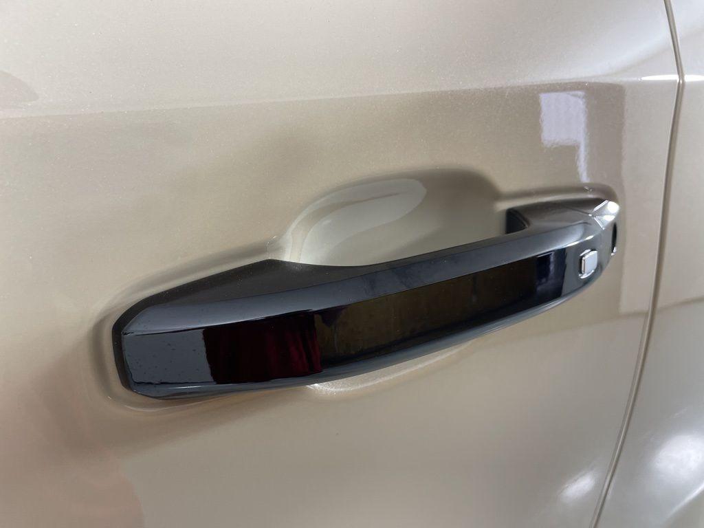 used 2022 Chevrolet Silverado 1500 car, priced at $46,800