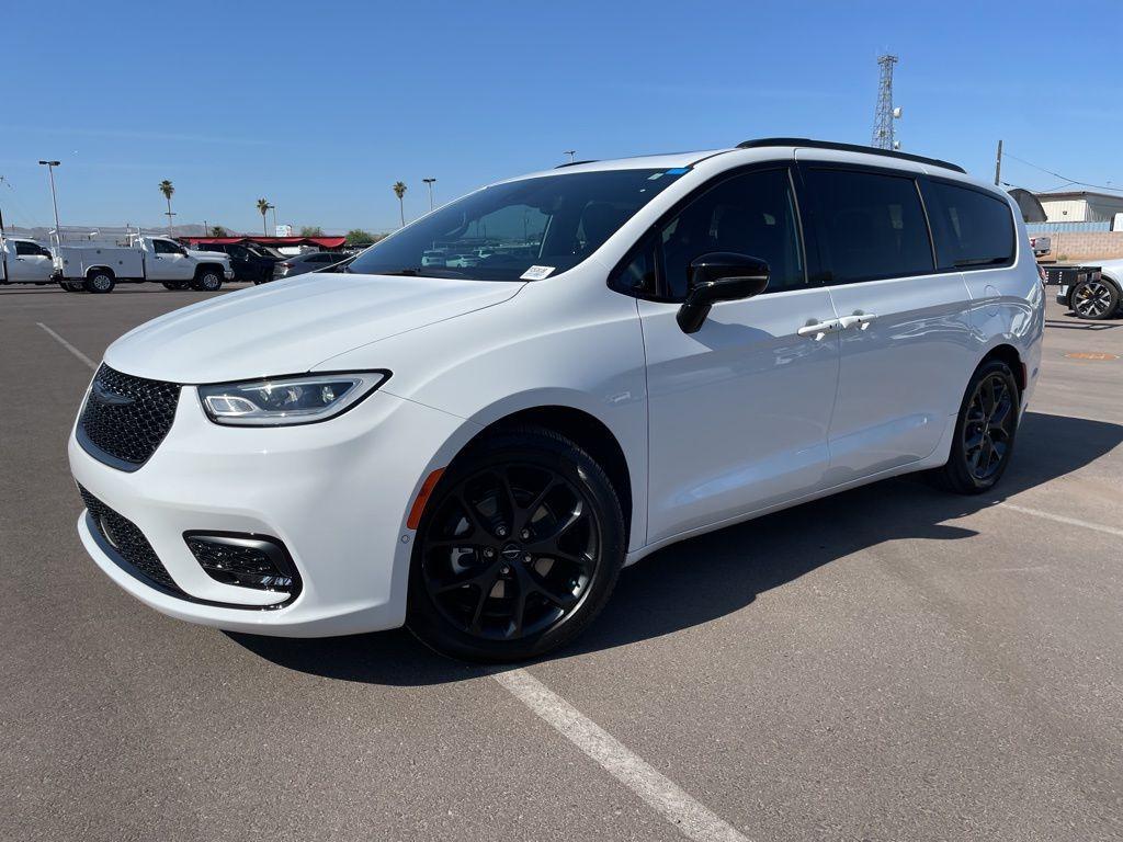 used 2023 Chrysler Pacifica car, priced at $37,900