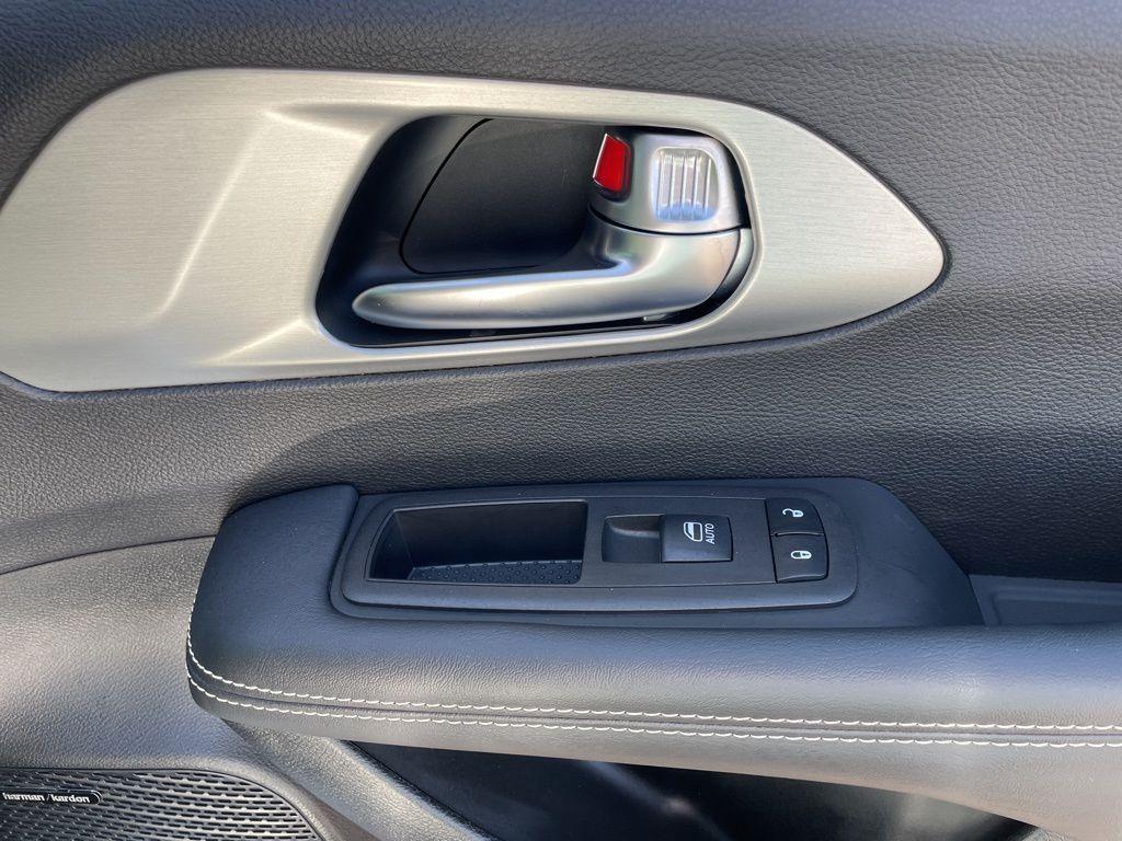 used 2023 Chrysler Pacifica car, priced at $37,900