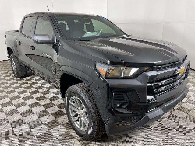 new 2024 Chevrolet Colorado car, priced at $35,445