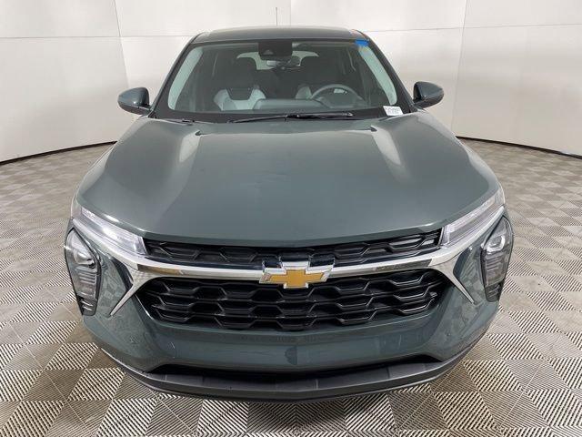 new 2025 Chevrolet Trax car, priced at $21,590