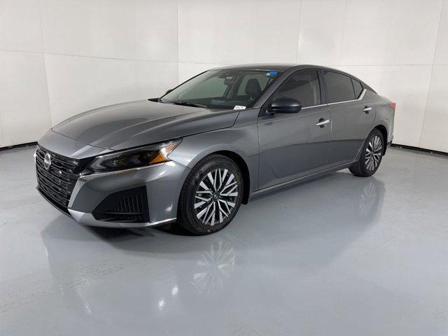 used 2024 Nissan Altima car, priced at $23,400