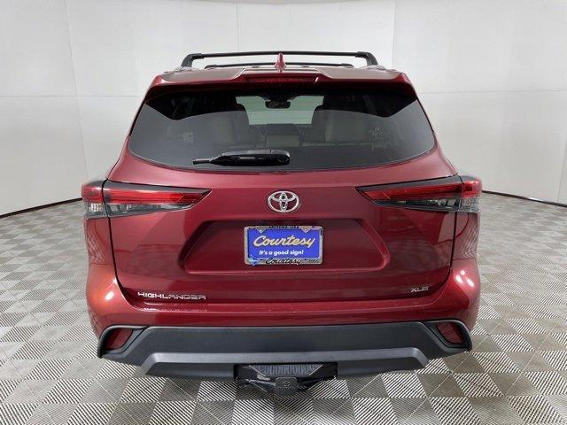 used 2020 Toyota Highlander car, priced at $33,500