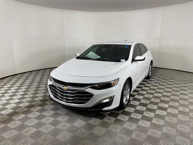 new 2025 Chevrolet Malibu car, priced at $23,995