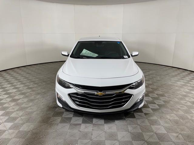 new 2025 Chevrolet Malibu car, priced at $23,995