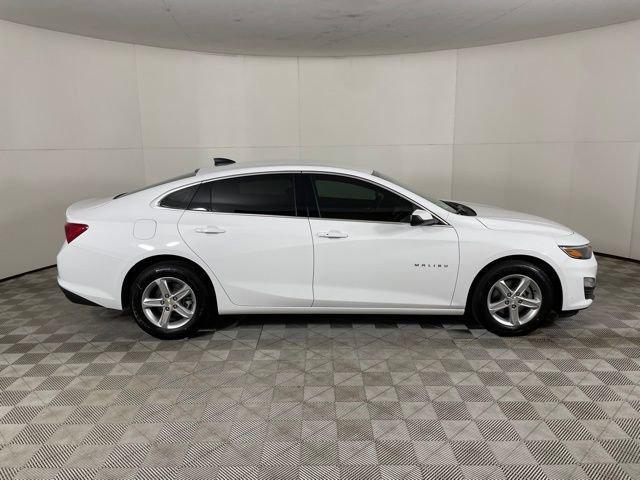 new 2025 Chevrolet Malibu car, priced at $23,495