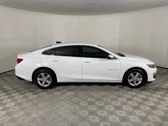 new 2025 Chevrolet Malibu car, priced at $23,995