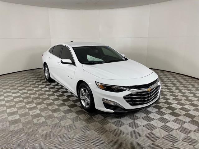 new 2025 Chevrolet Malibu car, priced at $23,995