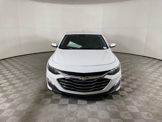 new 2025 Chevrolet Malibu car, priced at $23,495