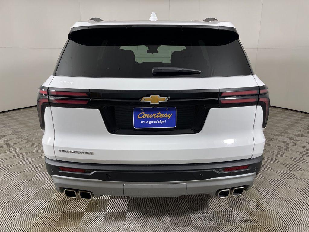 new 2025 Chevrolet Traverse car, priced at $45,642
